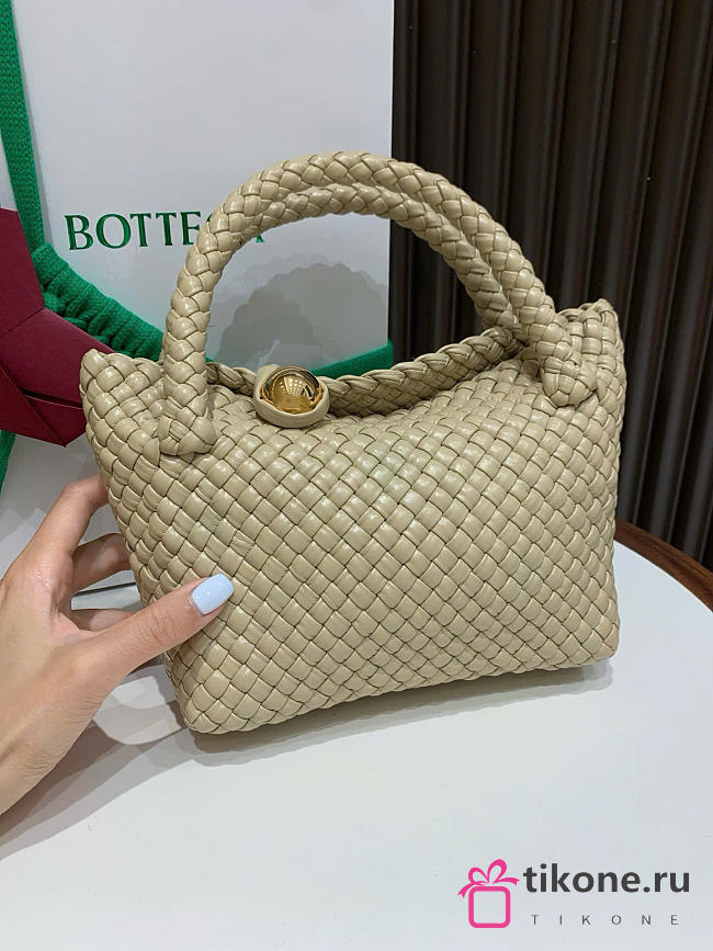 Bottega Veneta Small Tosca Light Beige - 20x16.5x7cm - 1