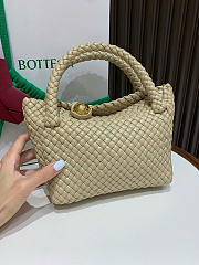 Bottega Veneta Small Tosca Light Beige - 20x16.5x7cm - 1