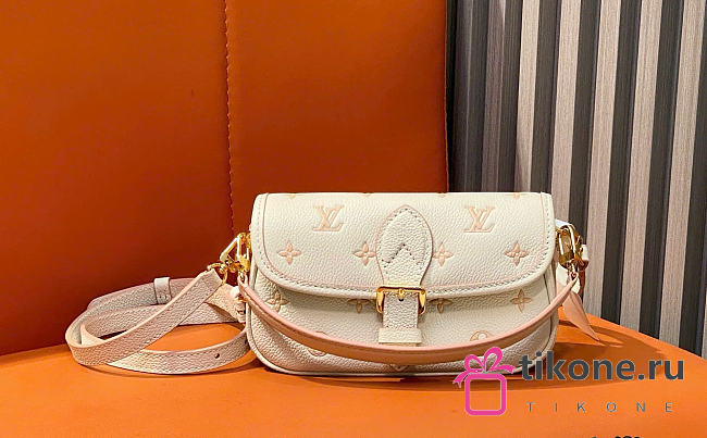 LV Nano Diane Monogram Empreinte Leather Eden M13642 - 21x12x3cm  - 1