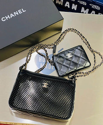 Chanel Clutch with Chain Mesh Shiny Lambskin Gold Tone Metal Black -  20x13x4.5cm
