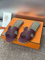 Hermes Oran Sandals Ostrich Leather In Burgundy  - 5