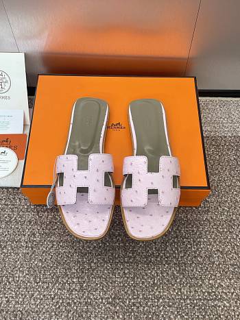 Hermes Oran Sandals Ostrich Leather In Light Pink