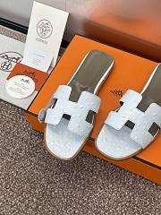 Hermes Oran Sandals Ostrich Leather In White - 3