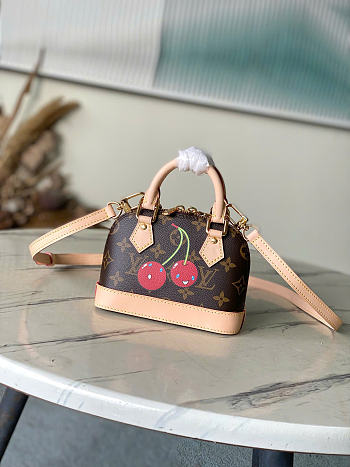 LVxTM Nano Alma Cherry Monogram M13416 - 18x12x8cm