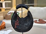 Chloe Summer Banana Hobo Bag in Raffia Black - 36x21.5x2cm - 5