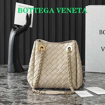 Bottega Veneta Small Parachute Chain Ecru - 20x17x16.5cm