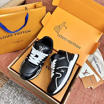 LV Run Away Maxi Sneaker 1AHSS1 Black