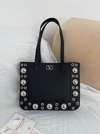 Valentino Garavani Nellcote Mini Grained Calfskin Shopping Bag Black - 21x16x5cm