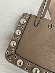 Valentino Garavani Nellcote Mini Grained Calfskin Shopping Bag Gray Elephant - 21x16x5cm - 4