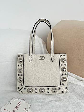 Valentino Garavani Nellcote Mini Grained Calfskin Shopping Bag White - 21x16x5cm