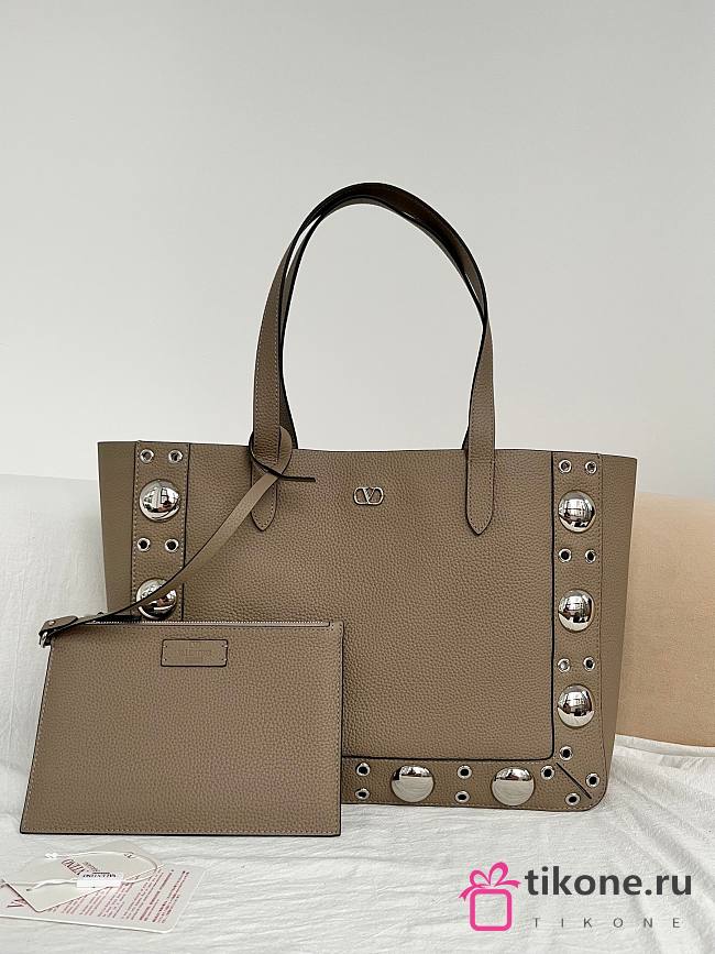 Valentino Garavani Nellcote Medium Grained Calfskin Shopping Bag Gray Elephant - 40x30x13cm - 1