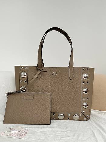 Valentino Garavani Nellcote Medium Grained Calfskin Shopping Bag Gray Elephant - 40x30x13cm