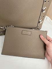 Valentino Garavani Nellcote Medium Grained Calfskin Shopping Bag Gray Elephant - 40x30x13cm - 4