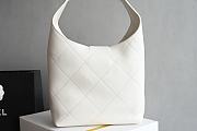 Chanel Hobo Bag Shiny Lambskin Gold Tone Metal White - 27x23x2cm - 5