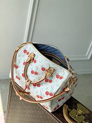 LVxTM Speedy Soft Bandouliere 30 Cherry Monogram White M14238 - 30x21x17cm - 5