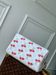 LVxTM Speedy Soft Bandouliere 30 Cherry Monogram White M14238 - 30x21x17cm - 4