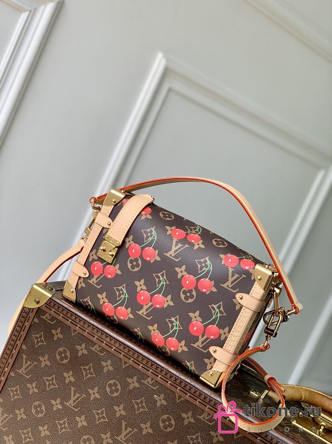 LVxTM Side Trunk MM Cherry Monogram M14278 - 23.5x16x8.5cm - 1
