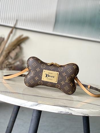 LV Bone Wearable Wallet Monogram Canvas M12615 - 24x14x6cm