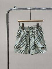Burberry Kids Check Cotton Shorts in Green - 3