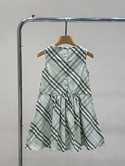 Burberry Kids Check Cotton Dress in Green - 4