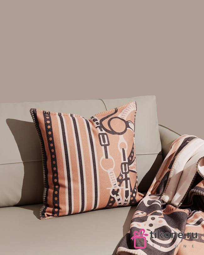 Hermes Grand Tralala Pillow 18522 - 1
