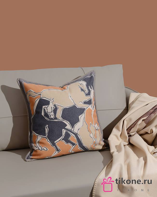 Hermes Pillow 18524 - 1