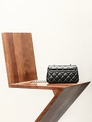 Chanel Flap Phone Hordel With Chain Black - 20x11x5.5cm - 2