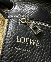 Loewe Pebble Hobo in Supple Grained Calfskin Black - 40x27.5x11.5cm - 2