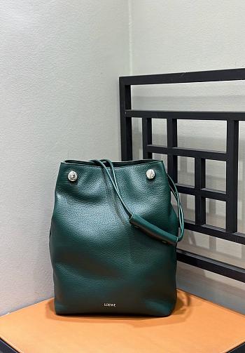 Loewe Pebble Hobo in Supple Grained Calfskin Green - 40x27.5x11.5cm