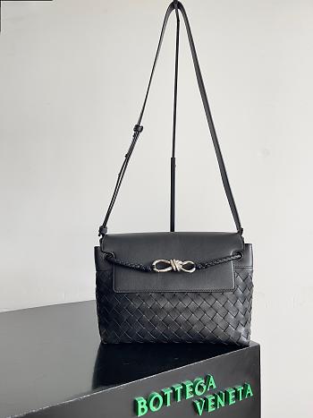 Bottega Veneta Small Andiamo Messenger Black - 29x20x13cm