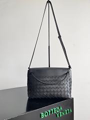 Bottega Veneta Small Andiamo Messenger Black - 29x20x13cm - 6
