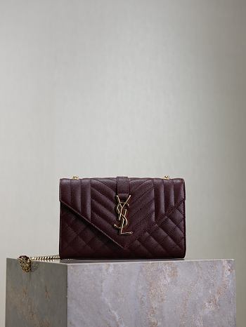 YSL Envelope Small In Quilted Grain De Poudre Embossed Leather Red - 21x13x6cm