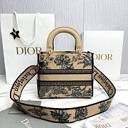 Dioriviera Medium Lady D-Lite Bag Beige and White Toile de Jouy Palms Embroidery - 24x20x11cm - 6