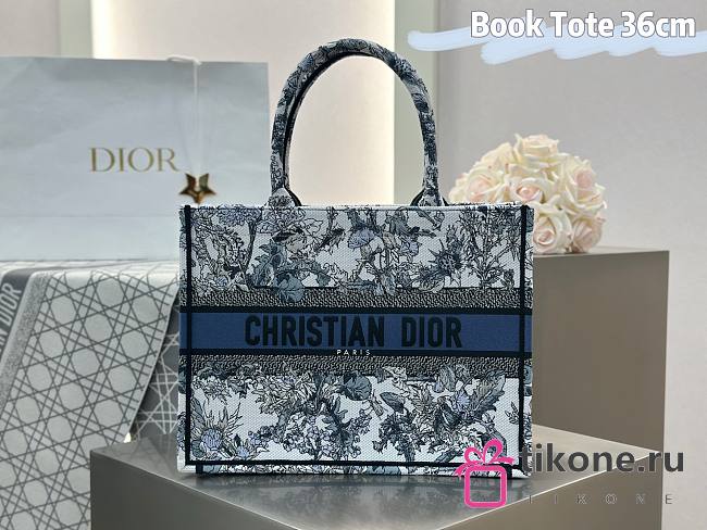 Dior Medium Book Tote White Embroidery with Denim Blue Dior Chardons Motif - 36.5x28x16.5cm - 1