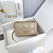 Medium Soft Dior Caro Bag Beige Macrocannage Lambskin - 25x16x9cm - 1
