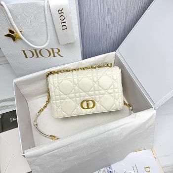 Medium Soft Dior Caro Bag White Macrocannage Lambskin - 25x16x9cm