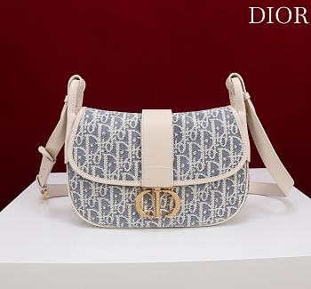 Medium 30 Montaigne Satchel Bag Blue Dior Oblique Chambray with Raffia Effect and Light Biscuit Smooth Calfskin - 24x17x9cm