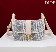 Medium 30 Montaigne Satchel Bag Blue Dior Oblique Chambray with Raffia Effect and Light Biscuit Smooth Calfskin - 24x17x9cm - 6