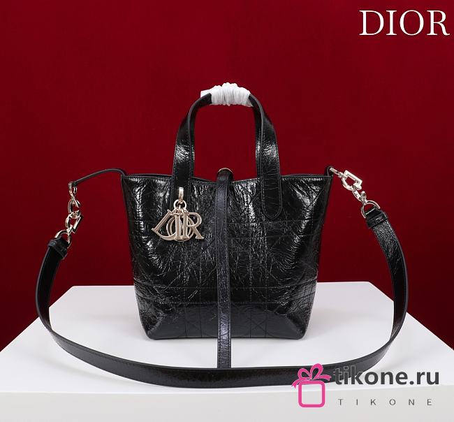 Small Dior Toujours Vertical Tote Bag Black Macrocannage Crinkled Calfskin - 18.5x18.5x12cm - 1