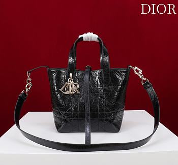 Small Dior Toujours Vertical Tote Bag Black Macrocannage Crinkled Calfskin - 18.5x18.5x12cm