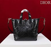 Medium Dior Toujours Vertical Tote Bag Black Macrocannage Crinkled Calfskin - 23x24x16cm - 6
