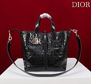 Medium Dior Toujours Vertical Tote Bag Black Macrocannage Crinkled Calfskin - 23x24x16cm - 3