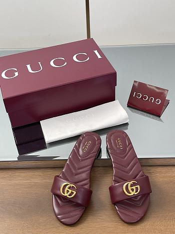 Gucci Slide Sandal With Doube G In Burgundy Leather