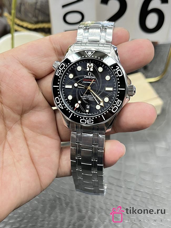 Omega James Bond's Watch Seamaster 41mm Black - 1