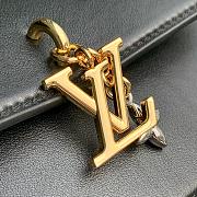 LV Wallet On Chain Bloom Black M14564 - 20x11.5x4cm - 2