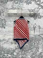 Gucci Silk Twill Printed Knot Hem Top In Red And Blue - 2