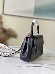 LV Cluny Mini Bag Black M58925 - 20x16x7.5cm - 5
