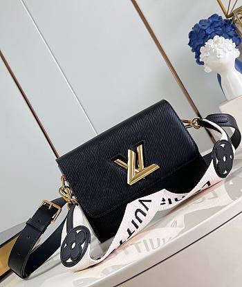 LV Twist MM Epi Leather Black M24765 - 23x17x9.5cm