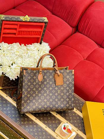 LV OnTheGo Organizer M14235 - 37x29x16cm