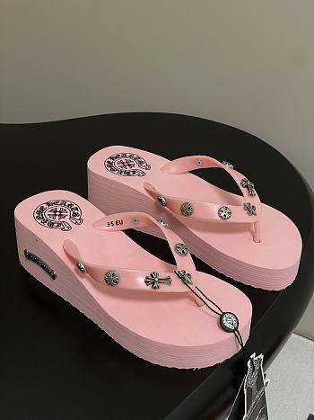 Chromehearts Studded Flip-Flops Light Pink
